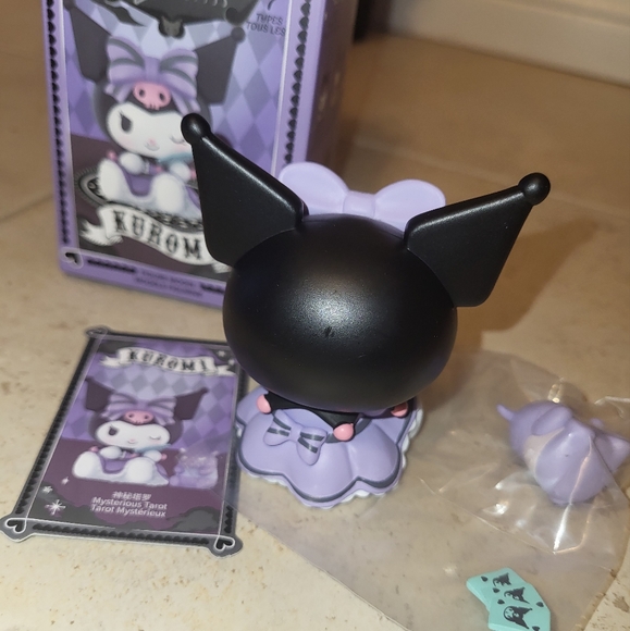 MINISO Lucky Divination Kuromi *Mysterious Tarot* Figure - Picture 2 of 4